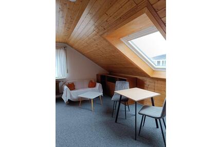 Möbliertes Zimmer 22m² in WG. - 490,00&nbsp;EUR Kaltmiete, ca.&nbsp; 22,00&nbsp;m&sup2; in Oberkochen (PLZ: 73447)