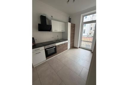 2 Zimmer Wohnung renoviert - 615,00&nbsp;EUR Kaltmiete, ca.&nbsp; 55,00&nbsp;m&sup2; in Bremerhaven (PLZ: 27576)