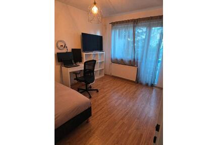 Helle 1-Zimmer Single-Wohnung in Duisburg Duissern
