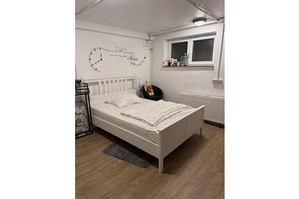 Möbliertes WG-Zimmer in Stuttgart-West 400€