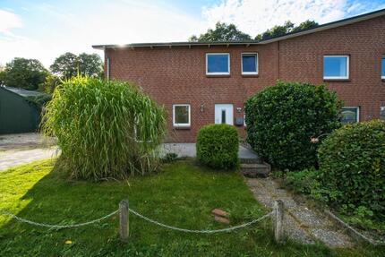 Weddelbrook Große renovierte 3 Zimmer Maisonette Wohnung mit Terrasse ab sofort - Bad Bramstedt