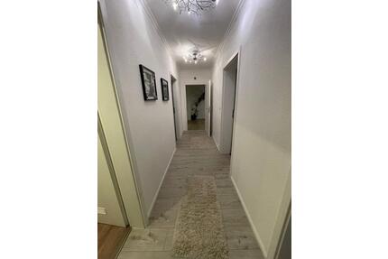 Wohnung zu Vermieten in Block - 4,5 Zimmer mit Balkon +++ - Neuwied