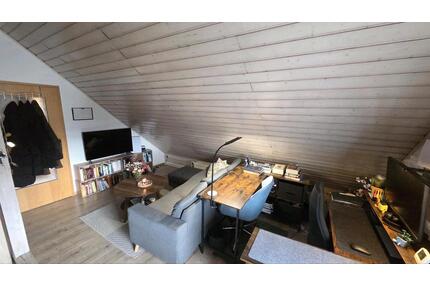 Tolles WG Zimmer mit eigenem Bad +Etage ab 01. JUNI - Marburg Biegenviertel