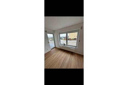 4-Zimmer Wohnung komplett Kernsaniert SALZWEG