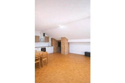 2,5 Zimmer Dachgeschosswohnung, Energieeffizient 75qm - Gernsheim