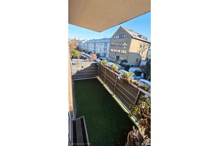 2 Zimmer Wohnung mit Balkon im 1. OG in Düsseldorf-Vennhausen