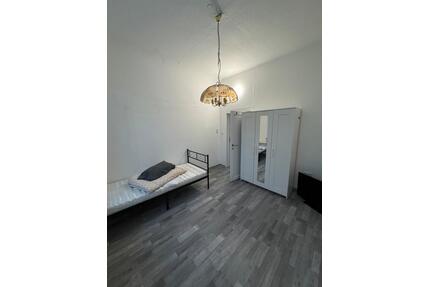 WG-Zimmer zu vermieten - 550,00&nbsp;EUR Kaltmiete, ca.&nbsp; 15,00&nbsp;m&sup2; in Mönchengladbach (PLZ: 41236) Süd