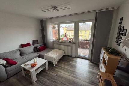 Freundliche-Helle 3 Zimmer Wohnung mit Balkon - Gochsheim