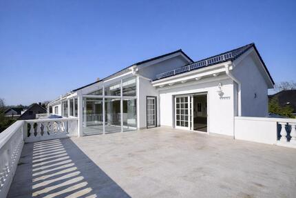 Großzügige 4-Zimmer Wohnung mit Balkon in GroßbeerenOTDiedersdorf