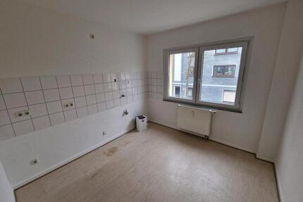 Schöne 2 Zimmer Wohnung mit Balkon in Mülheim - Broich - Mülheim an der Ruhr