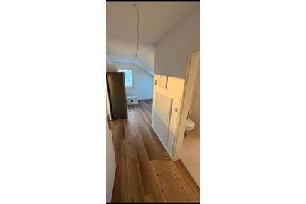 Mietwohnung 1,5 Zimmer 35qm kernsaniert EBK Balkon Bi West Uni - Bielefeld Schildesche