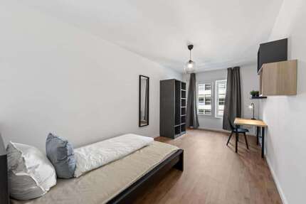 WG-Zimmer in Berlin 870,00 € 10 m²