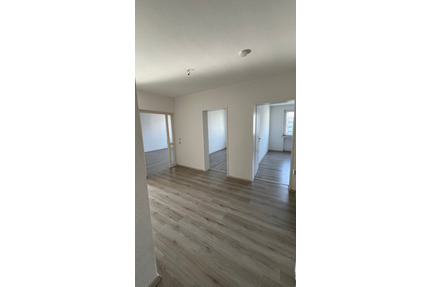 Modernisierte 3,5 Zimmer Wohnung in Voerde - Voerde (Niederrhein)