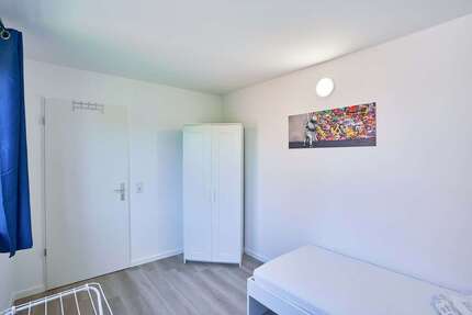 WG-Zimmer in Düsseldorf 619,00 € 15 m²