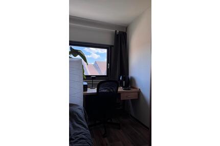 Wohnheimzimmer Frankfurt Dornbusch (Sep–Dez) - Frankfurt am Main Bornheim