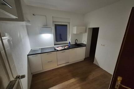 3 Zimmer Wohnung mit Garten und PKW GarageStellplatz - Steinau an der Straße