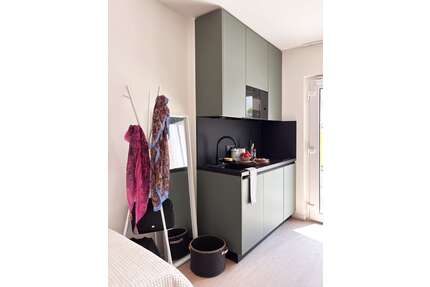 Wohnung zum Mieten in Augsburg 499,00 € 19.46 m²
