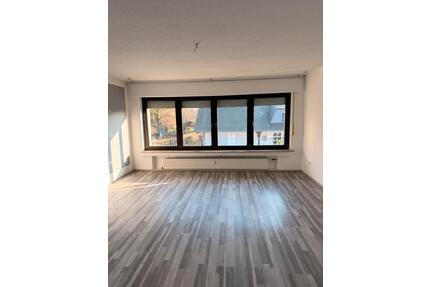 Helle 3 Zimmer Wohnung (88m2) mit großem Eckbalkon - Bad Oeynhausen Rehme