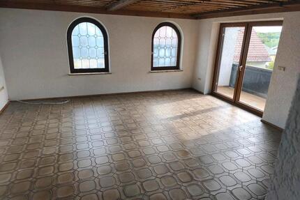5 Zimmer Wohnung in Freudenberg Einbauküche Balkon Dachterrasse - Hahnbach