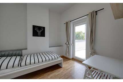 WG-Zimmer in Stuttgart 420,00 € 10 m²