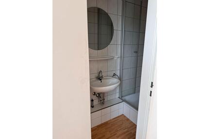 2-Bereichs Zimmer-Wohnung ideal als WG in Großenlüder