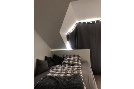 Charmante 1-Zimmer DG Wohnung möbliert zu vergeben - Dortmund Huckarde