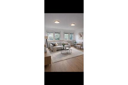 Erstbezug nach Sanierung: freundliche 2-Zimmer Wohnung - Duisburg