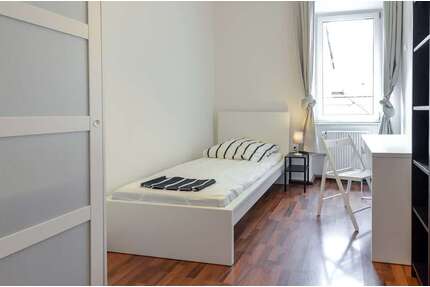 WG-Zimmer in München 735,00 € 11 m²