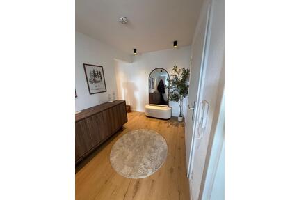 Kernsanierte 2-Zimmer Whg in Waiblingen mit Balkon & Stellplatz - Weinstadt