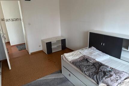 WG Zimmer ab 01.04.2026 - 500,00&nbsp;EUR Kaltmiete, ca.&nbsp; 10,00&nbsp;m&sup2; in Ludwigsburg (PLZ: 71634) Eglosheim