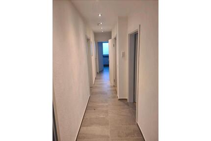 2 Zimmer Wohnung in Oberwerrn - 750,00&nbsp;EUR Kaltmiete, ca.&nbsp; 53,00&nbsp;m&sup2; in Niederwerrn (PLZ: 97464)