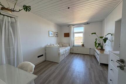 2 Zi Whg,Ravensberg möbliert Holzboden EBK, Waschmasch Ceranherd - Kiel