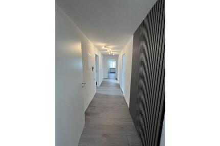 4 Zimmer Wohnung in Achstetten - 1.430,00&nbsp;EUR Kaltmiete, ca.&nbsp; 86,00&nbsp;m&sup2; in Achstetten (PLZ: 88480)