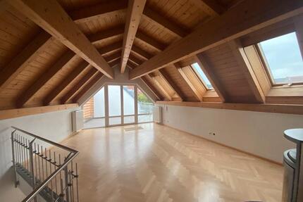 helle 4,5 Zimmer Wohnung im Zentrum von Deggendorf