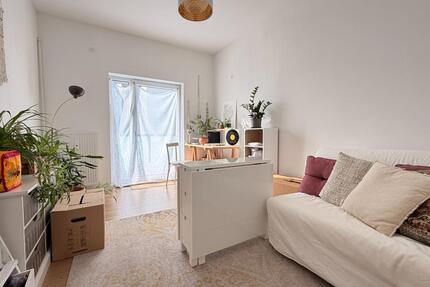 kernsanierte 2 Zimmer Wohnung mit großem Balkon und EBK +++ alles neu aus 2020, 2 Gehminuten zur U2 +++ - Nürnberg Sankt Leonhard