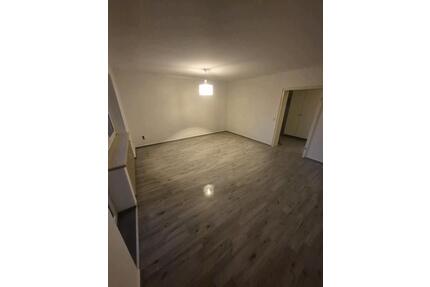 86 m² 4 Zimmer frisch renoviert Balkon Europaviertel - Wilhelmshaven Aldenburg